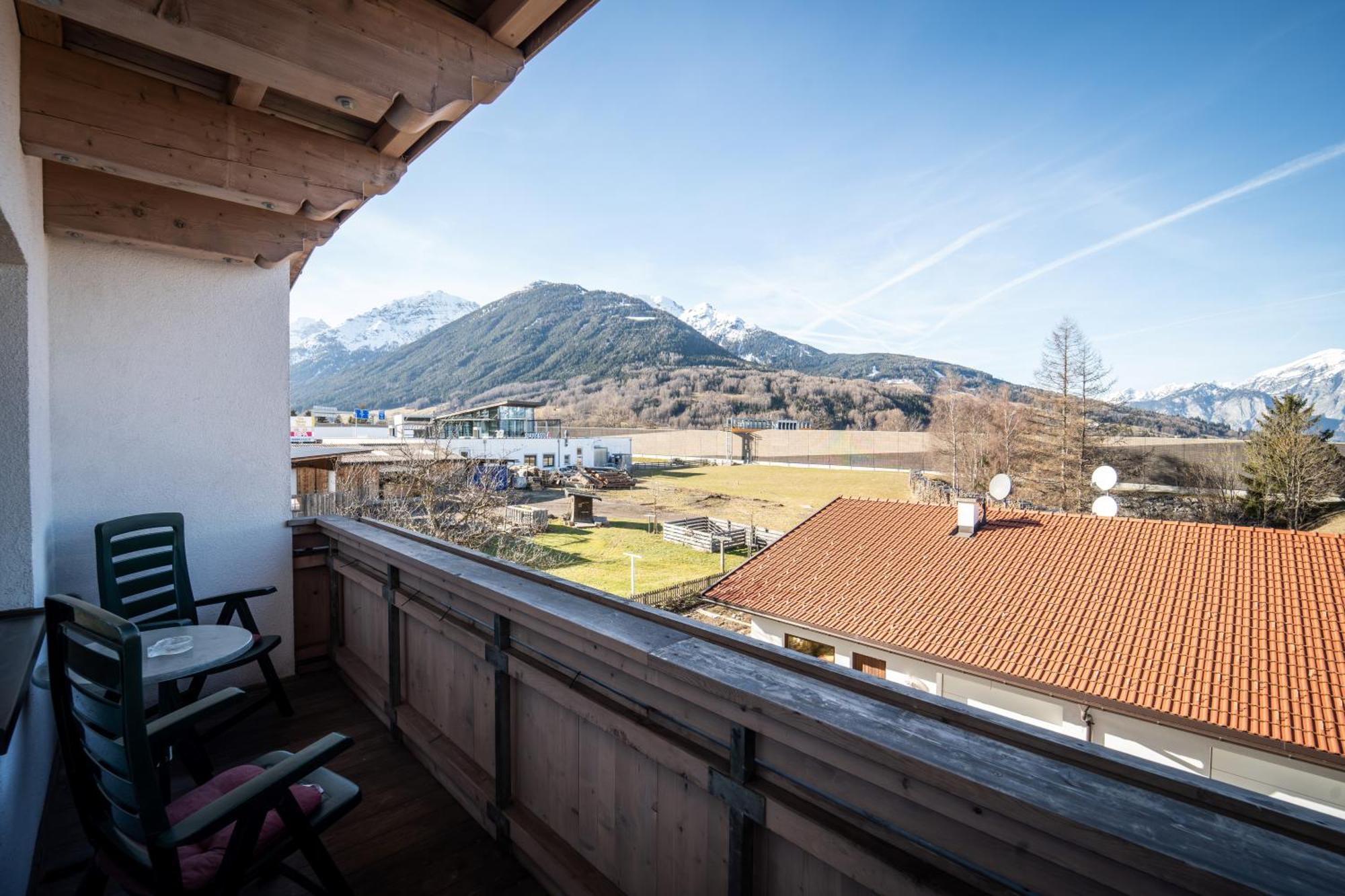 Pension Sonnenheim Schonberg im Stubaital Exterior photo